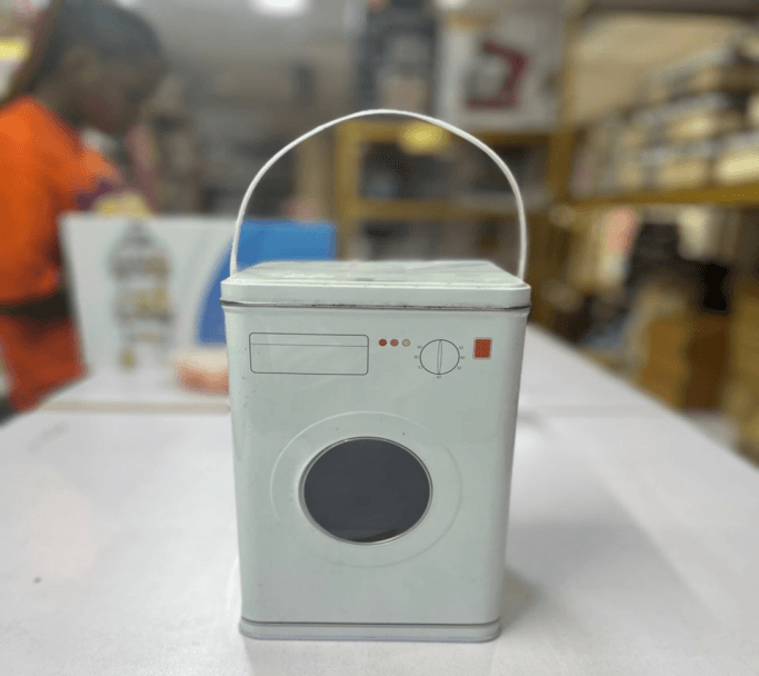 Detergent storage container